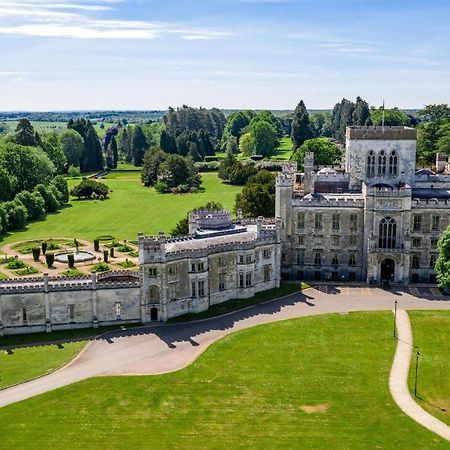 Ashridge House Hotel Бъркхамстед Екстериор снимка