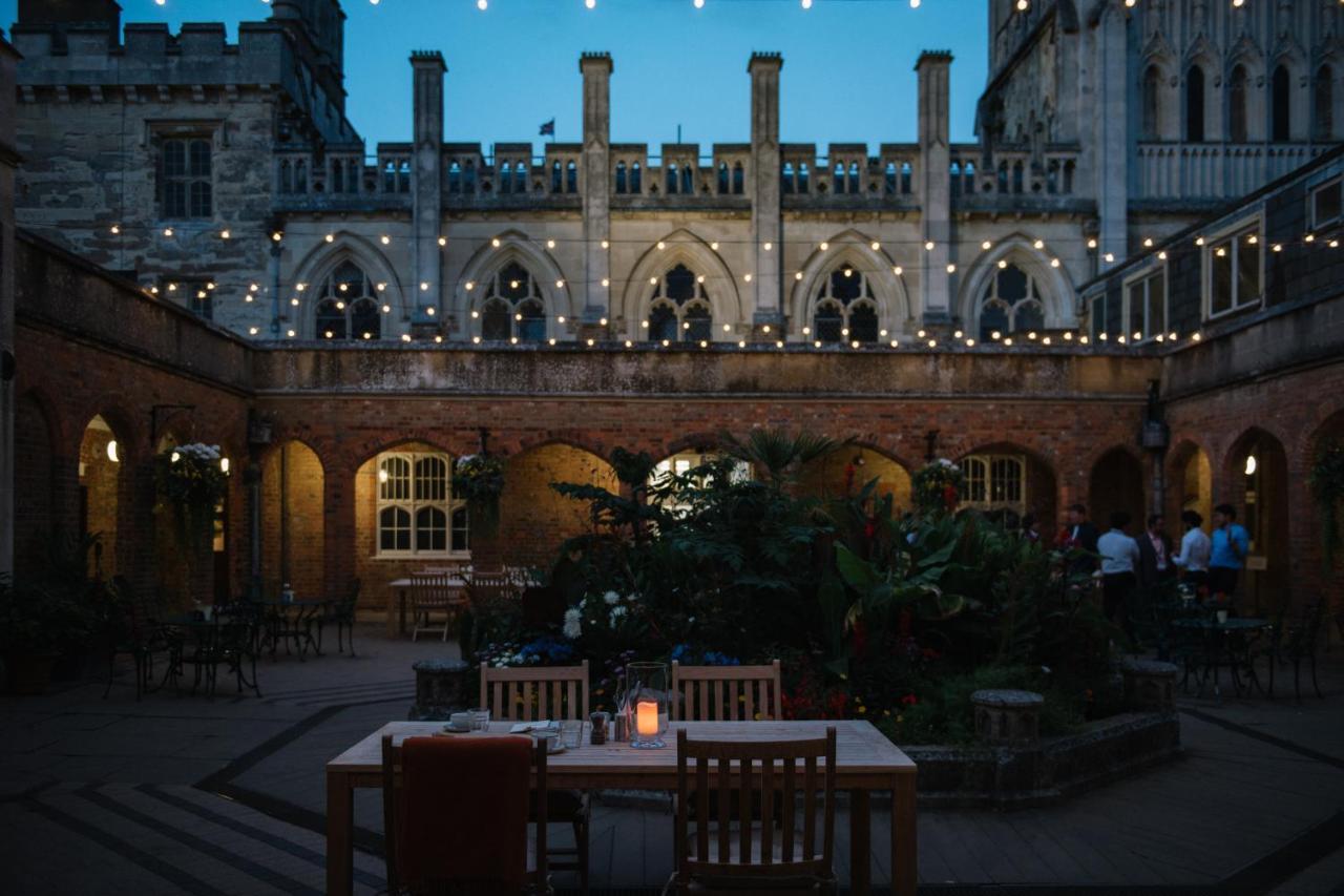 Ashridge House Hotel Бъркхамстед Екстериор снимка