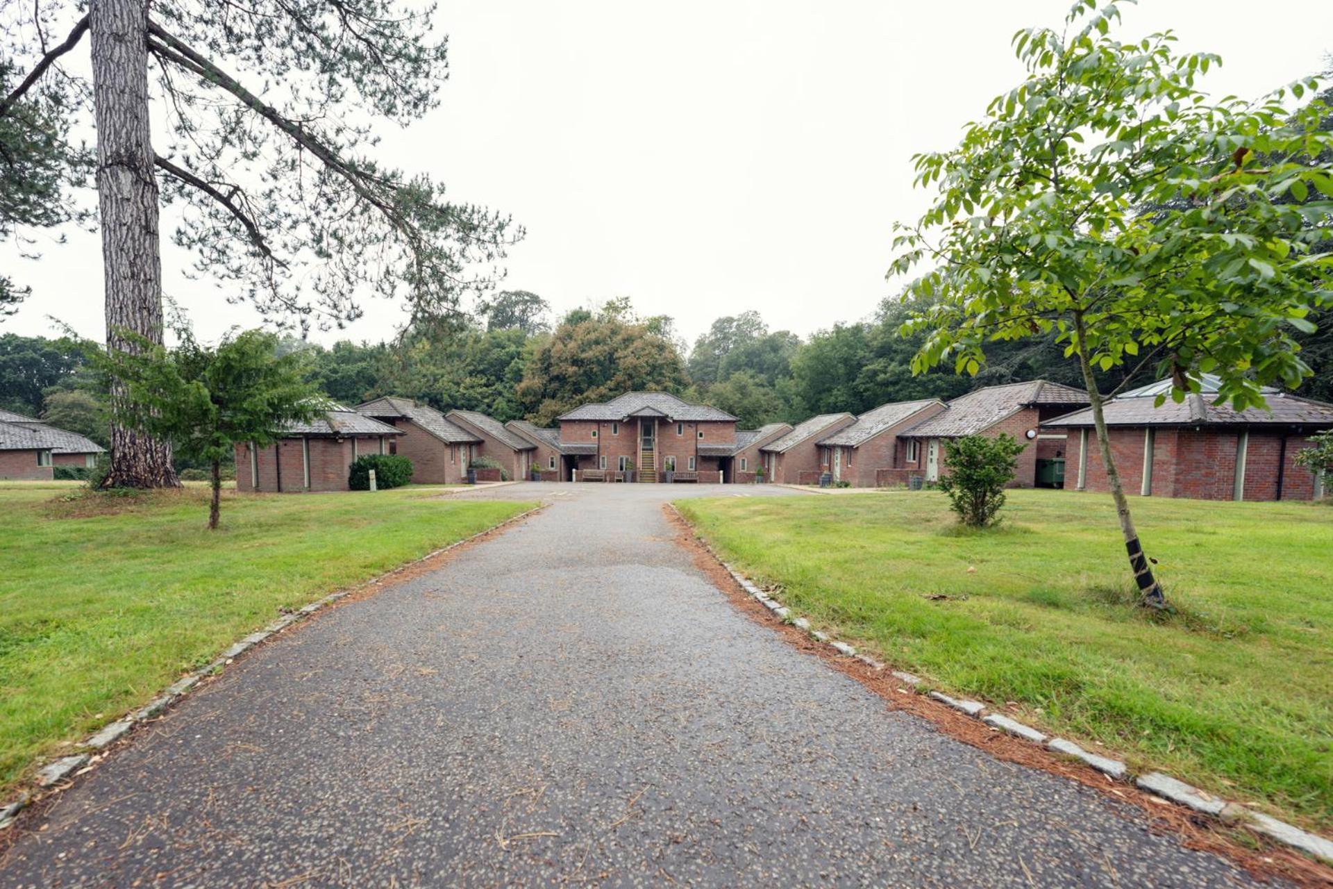 Ashridge House Hotel Бъркхамстед Екстериор снимка